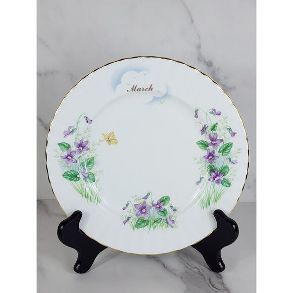 Royal Albert March Violet Wild Flower Year 1987 Bone China 8" Wall Decor England - Picture 1 of 14